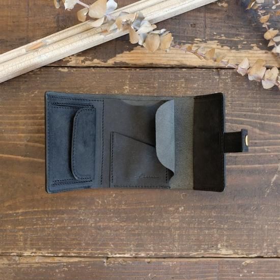 プエブロ　三つ折りコンパクト財布 / ブラック