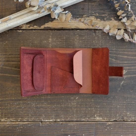 プエブロ　三つ折りコンパクト財布 / ブリックレッド