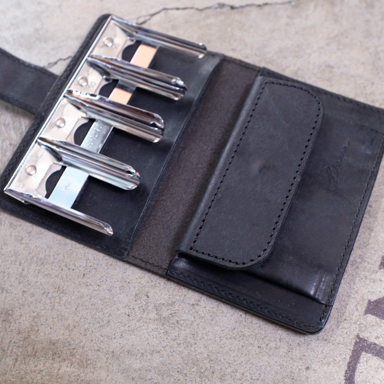 【アウトレット 20%OFF】プエブロ　コインウォレット2 / ブラック #S007 展示使用