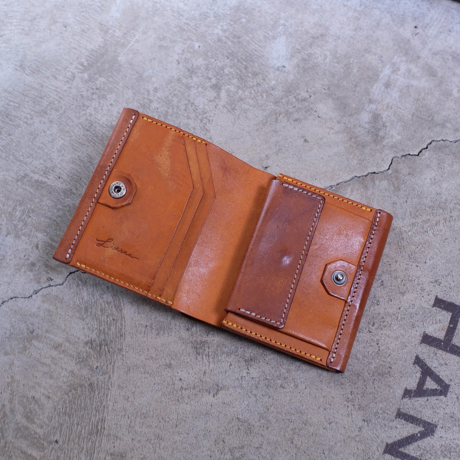 【アウトレット 30%OFF】プエブロ　ミディウォレット / イエロー #S018 展示使用