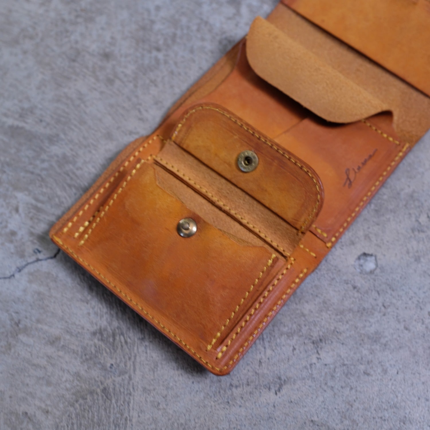 【アウトレット 30%OFF】プエブロ　三つ折り財布 / イエロー #S040 展示使用