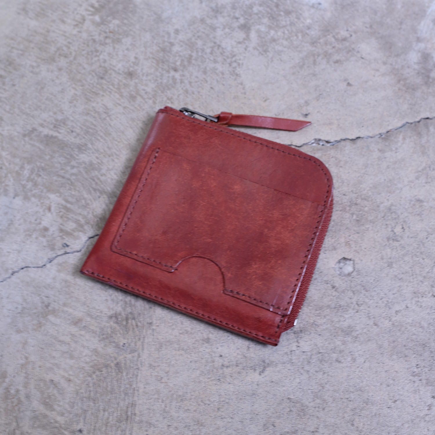 【アウトレット 20%OFF】プエブロ　コンパクトウォレットハーフ / ブリックレッド #S041 展示使用