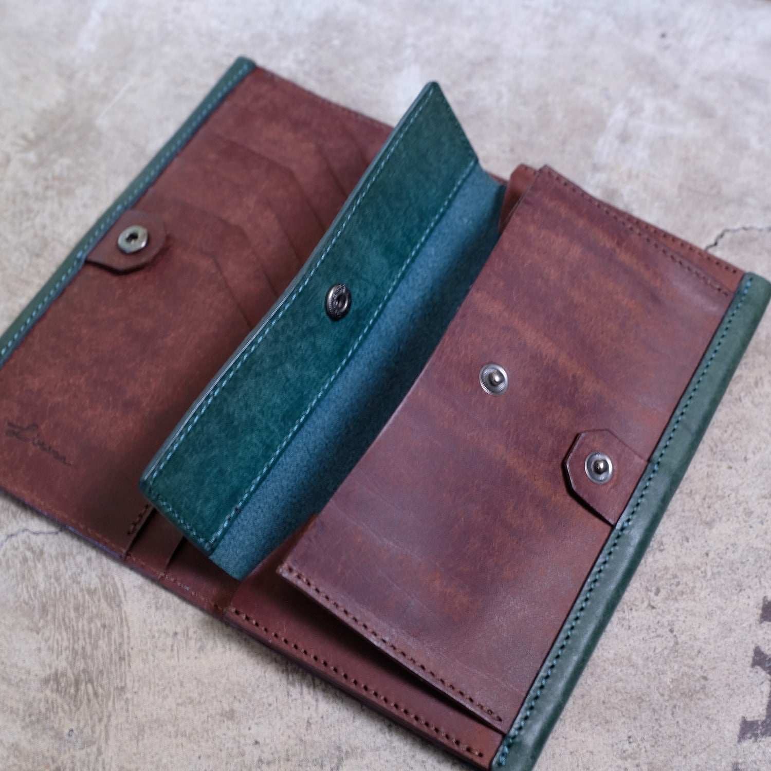 【アウトレット 20%OFF】プエブロ　ミディウォレットロング / ブルーグリーン #S055 展示使用