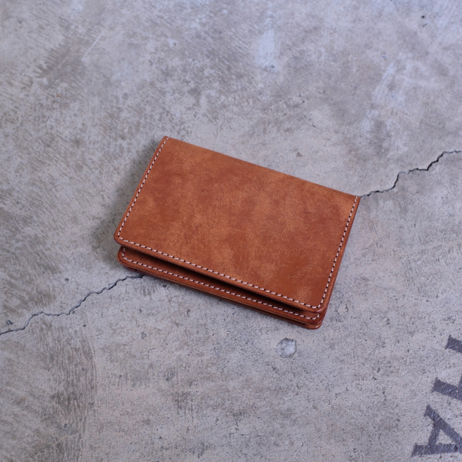 【アウトレット 20%OFF】プエブロ　コンビカラー名刺入れ / キャメル #S069 展示使用