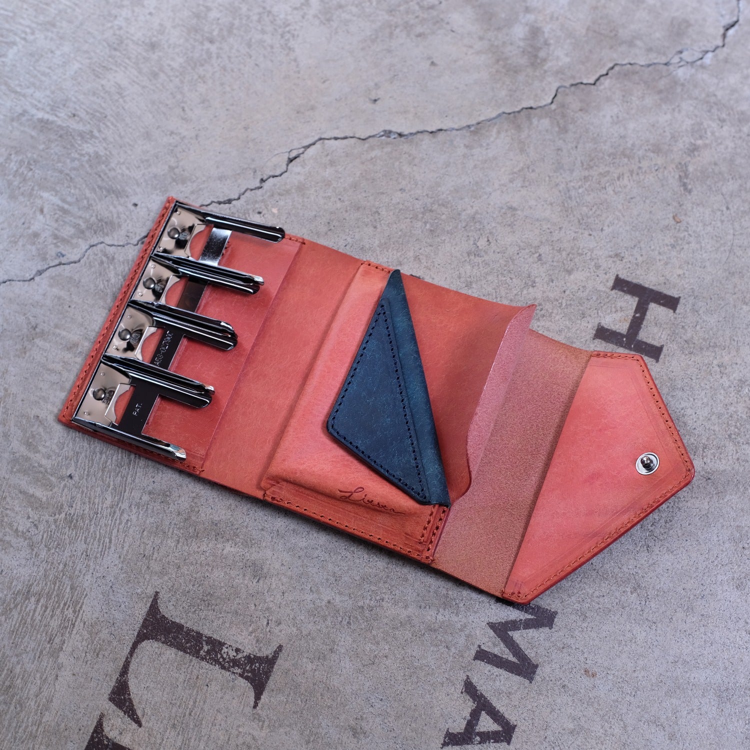 【アウトレット 30%OFF】プエブロ　コインウォレット3 / コーラルピンク #S004 展示使用
